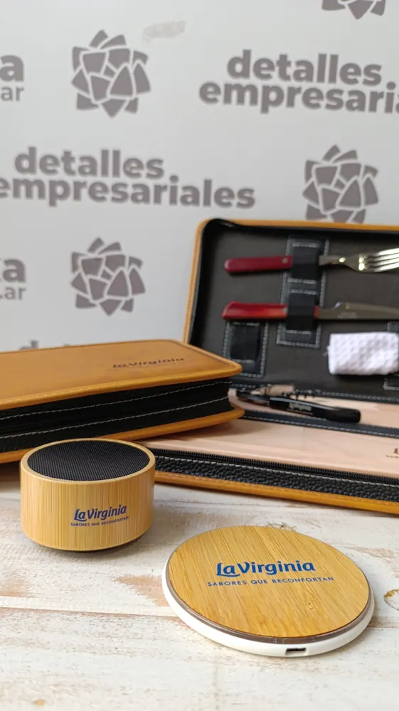 La Virginia: estuche de cubiertos, parlante y cargador inalámbrico de bambú
